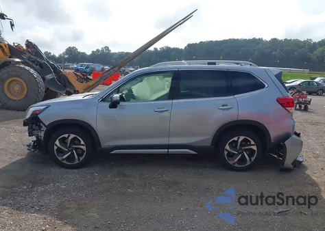 2022 Subaru Forester Touring из США, поврежденный, VIN JF2SKARC5NH441283